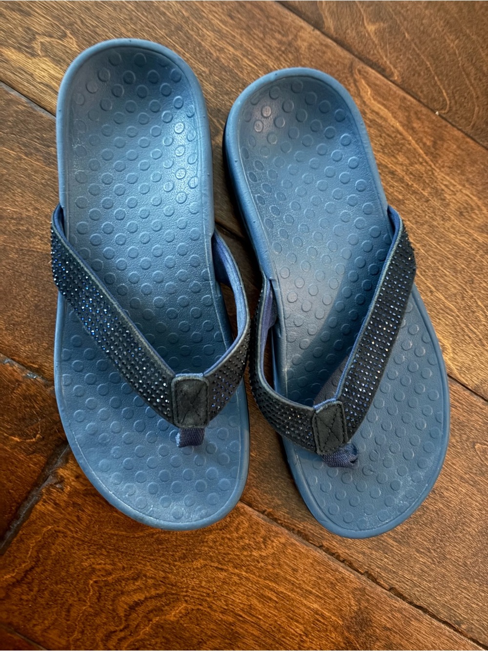 Women VIONIC sandals, sz 7